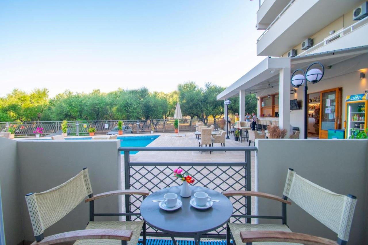 Hotel Emilia Закинтос Экстерьер фото