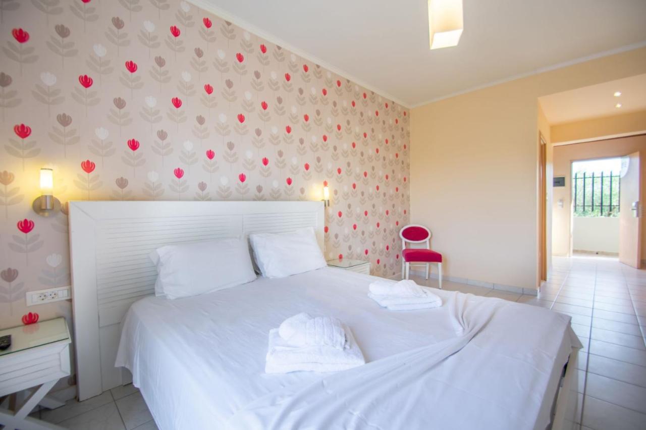 Hotel Emilia Закинтос Экстерьер фото