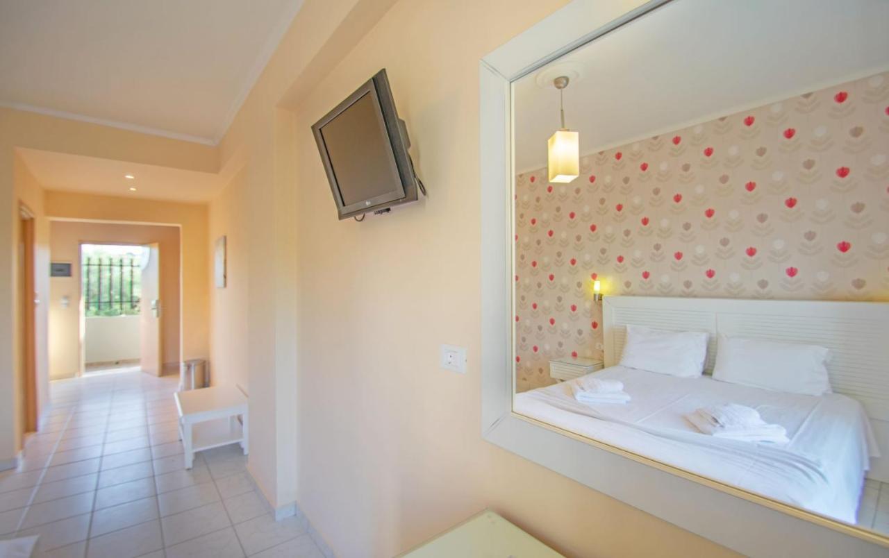 Hotel Emilia Закинтос Экстерьер фото